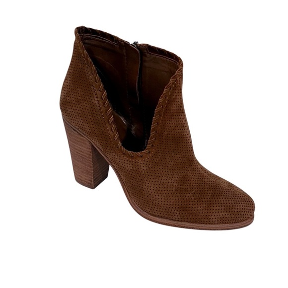 Vince Camuto Fernlee Perforated Suede Brown Leather Ankle Boots Size 6.5 - Picture 12 of 12